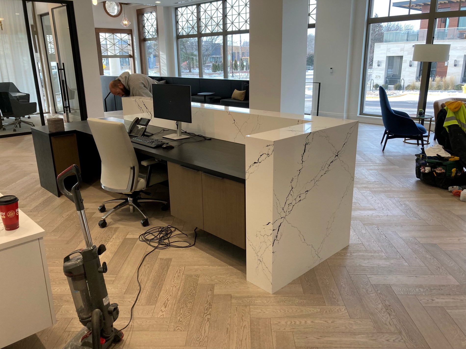 Garda Reception Desk